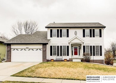 16927 Holmes Cir, Omaha, NE 68135 - photo 2