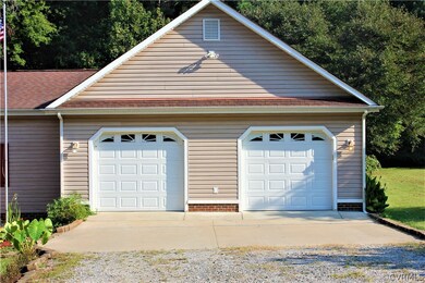 5810 Osterbind Ln, North Chesterfield, VA 23237 - photo 2