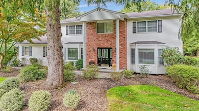 3 Evergreen Ct, Suffern, NY 10901 - photo 2