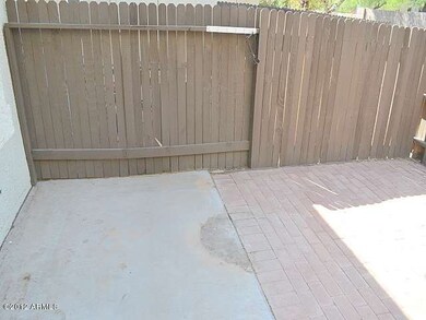 023-150959-back-patio-2