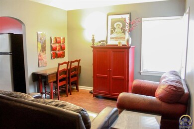 615 SW Randolph Ave, Topeka, KS 66606 - photo 4