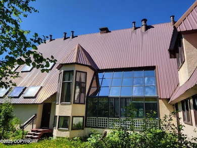 9921 Nearpoint Dr, Anchorage, AK 99507 - photo 4