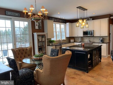 4456 Country View Dr, Doylestown, PA 18902 - photo 7