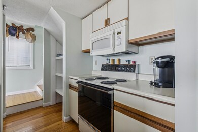 2 Saunders Ave unit 6, Old Orchard Beach, ME 04064 - photo 5