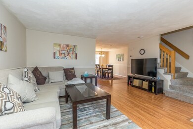 551 Hildreth St unit 18, Dracut, MA 01826 - photo 3