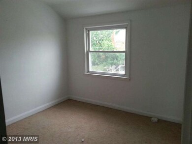 934 Arncliffe Rd, Essex, MD 21221 - photo 3