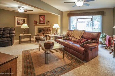2101MarkAve-MLS-7