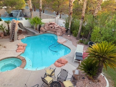 302 Doe Run Cir, Henderson, NV 89012 - photo 3