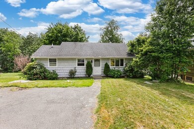 28 Oak Point Rd, Saugus, MA 01906 - photo 4
