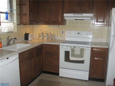 325 Saint James Ave, Cherry Hill, NJ 08002 - photo 6