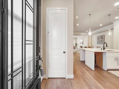 954 Judiway St unit B, Houston, TX 77018 - photo 3