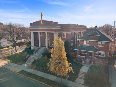 3001 W Mitchell St, Milwaukee, WI 53215 - photo 4