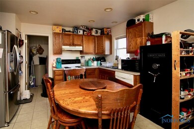 22038 Bowling Green Rd W, Grand Rapids, OH 43522 - photo 3