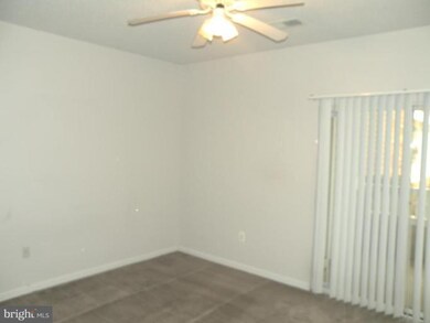 14324 Climbing Rose Way unit 101, Centreville, VA 20121 - photo 4