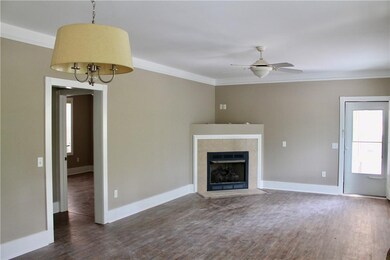 156 Shady Ln unit 201, Brunswick, GA 31520 - photo 2
