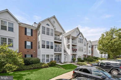 2408 Autumn Harvest Ct unit 201, Odenton, MD 21113 - photo 3