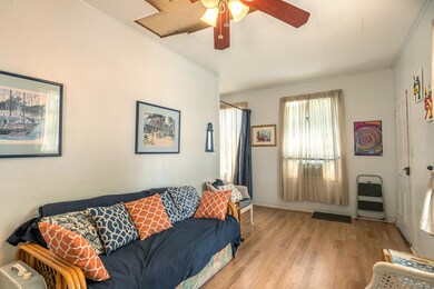 1120 Elgin BC Full--10