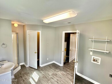 Laundry/Bathroom