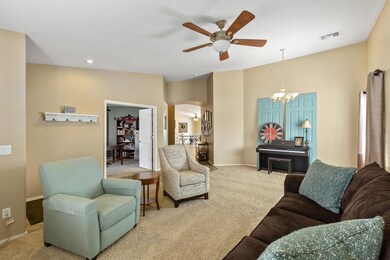 FORMAL LIVING
