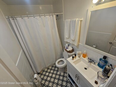 450 Drumgoole Rd W, Staten Island, NY 10312 - photo 6