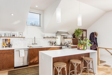 848 S Lazelle St, Columbus, OH 43206 - photo 7