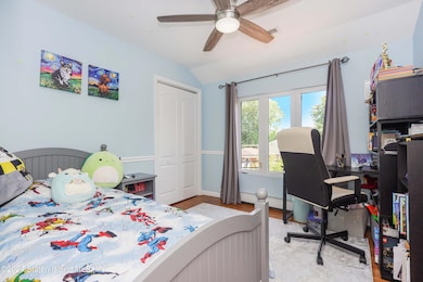 15 Comfort Ct, Staten Island, NY 10312 - photo 7