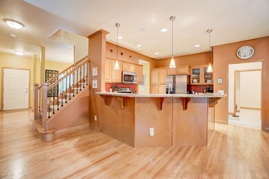 5261 Stoneman Dr, Fitchburg, WI 53711 - photo 2