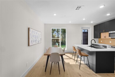 2539 E Villa Maria Rd unit D, Bryan, TX 77802 - photo 7