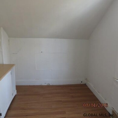 3 Howard St, Troy, NY 12180 - photo 7