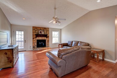 12704 Lovelace Rd, Knoxville, TN 37932 - photo 3