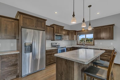 931 Waters Edge Cir, Avon, MN 56310 - photo 6