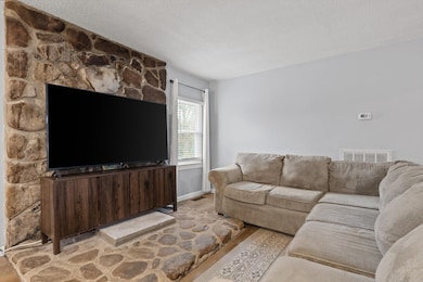 13747 Bretton Dr, Soddy Daisy, TN 37379 - photo 6