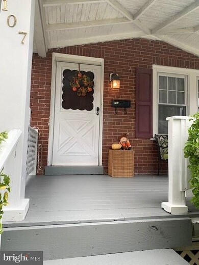 107 N Towamencin Ave, Lansdale, PA 19446 - photo 4