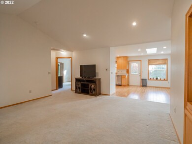 755 SE Justin St, Sheridan, OR 97378 - photo 7