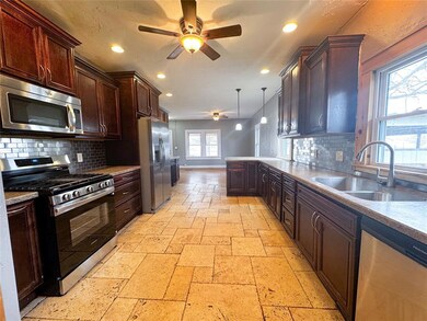 504 N Walnut St, Seiling, OK 73663 - photo 3