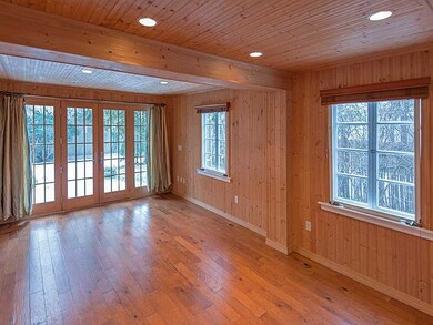 166 Coggeshall Ave, Newport, RI 02840 - photo 4