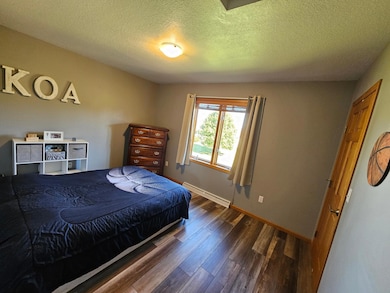 404 Crestview Ct, Goodhue, MN 55027 - photo 7