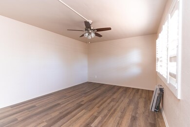 Lg Great Room off living rm!