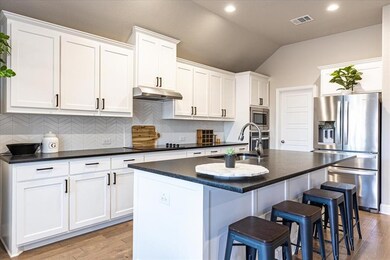 709 Waterford Way, Joshua, TX 76058 - photo 7