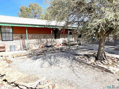 4404 Taos St, Carlsbad, NM 88220 - photo 3