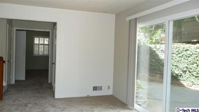 956 S Orange Grove Blvd unit D, Pasadena, CA 91105 - photo 4