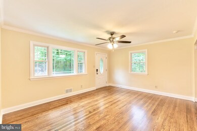 11329 Old Prospect Hill Rd, Glenn Dale, MD 20769 - photo 4