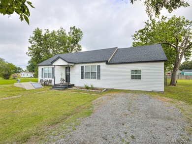 615 S Chickasaw St, Haskell, OK 74436 - photo 2