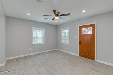 2102 E Yale St, Phoenix, AZ 85006 - photo 6