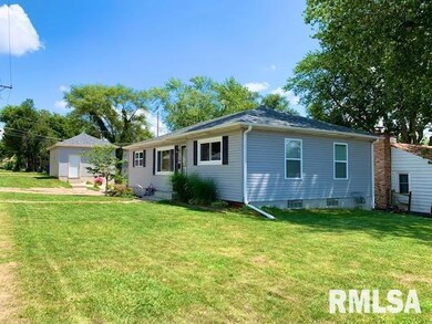 1541 W 35th St, Davenport, IA 52806 - photo 3