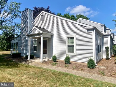 613 Cambridge Ct, Palmyra, PA 17078 - photo 3