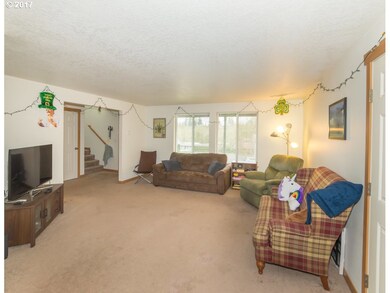 2050 Augusta St, Eugene, OR 97403 - photo 3