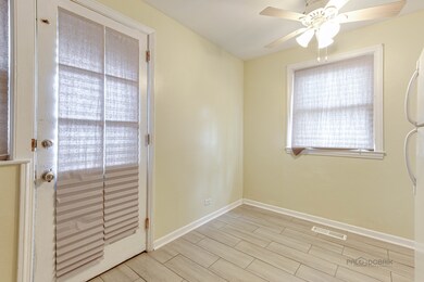 625 Norfolk Ave, Westchester, IL 60154 - photo 7