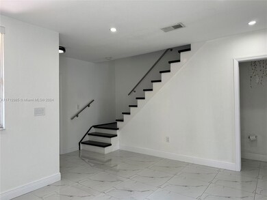 10929 NW 43rd Ln, Doral, FL 33178 - photo 7