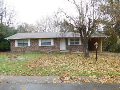 203 Kennan St, Prairie Grove, AR 72753 - photo 2